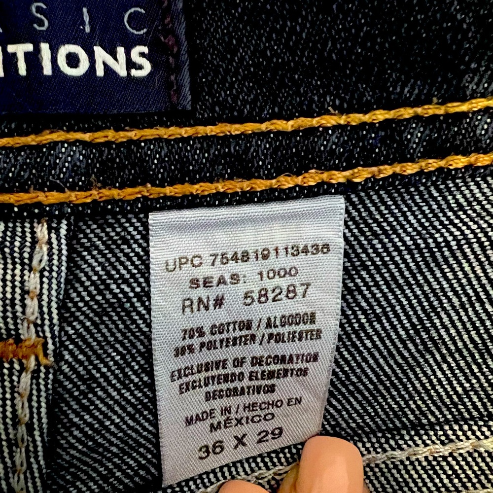 Mens size 36x29 basic edition jeans - perfect condition -